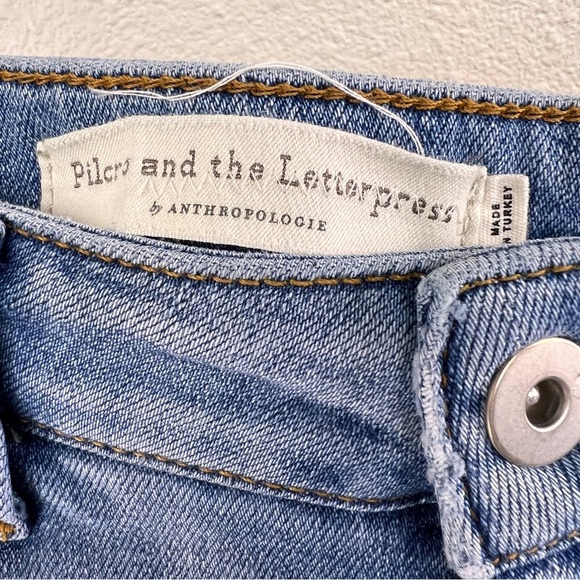 ANTHROPOLOGIE PILCRO AND THE LETTERPRESS Jeans with tucks at waist & Legs. - Picture 5 of 8